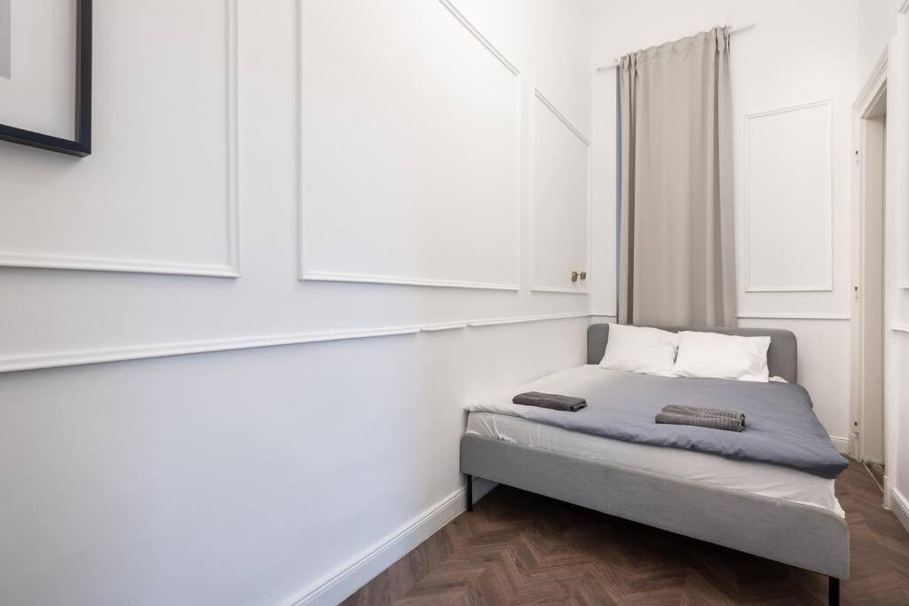Stylish Apartment In The City Center Budapeşte Dış mekan fotoğraf