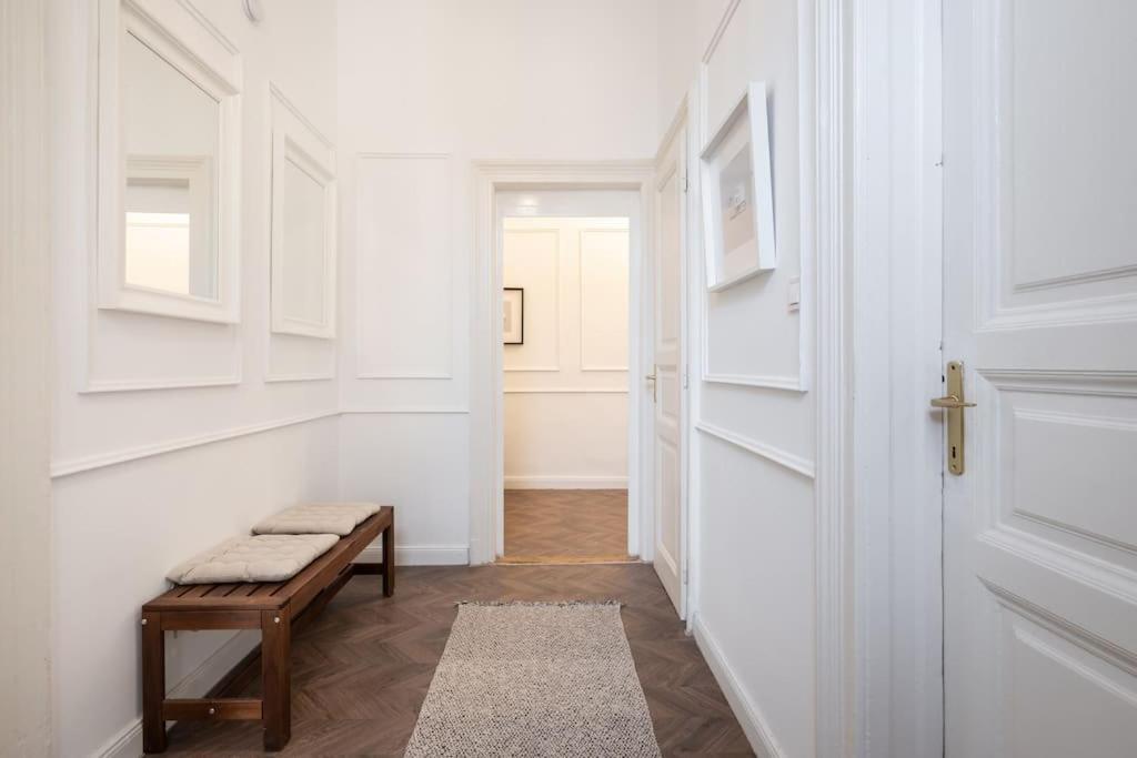 Stylish Apartment In The City Center Budapeşte Dış mekan fotoğraf